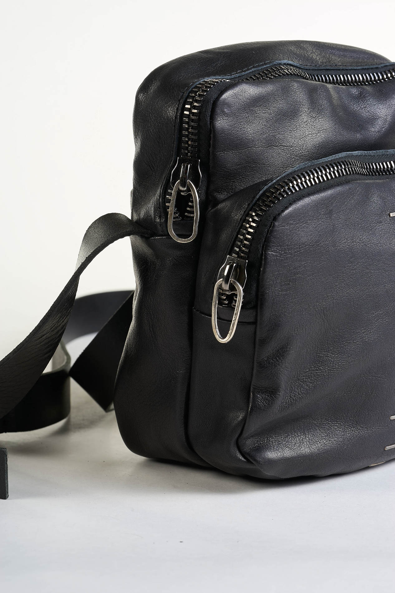 daniele basta leather and silver bags - DETAIL 3